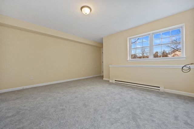 92 Hamden Avenue APT 4, Waterbury, CT 06704