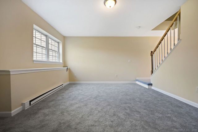 92 Hamden Avenue APT 4, Waterbury, CT 06704