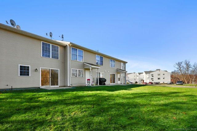 92 Hamden Avenue APT 4, Waterbury, CT 06704