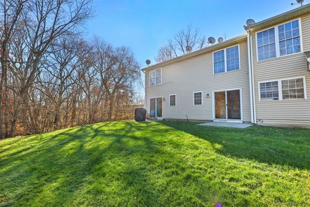 92 Hamden Avenue APT 4, Waterbury, CT 06704