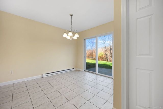 92 Hamden Avenue APT 4, Waterbury, CT 06704