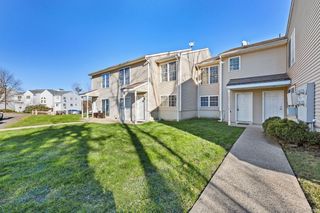 92 Hamden Avenue APT 4, Waterbury, CT 06704