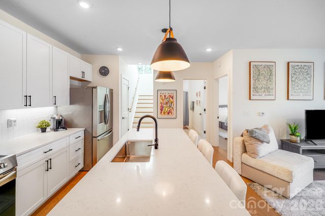 3000 South Boulevard 304, Charlotte, NC 28209