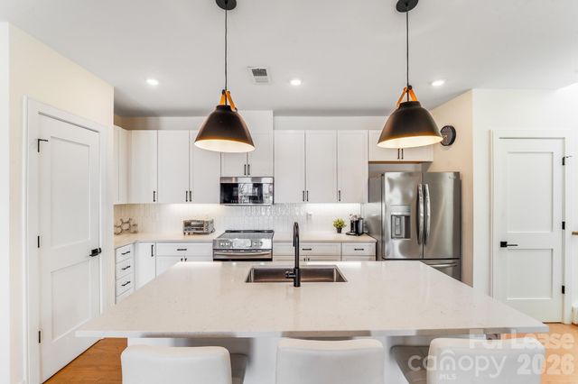 3000 South Boulevard 304, Charlotte, NC 28209