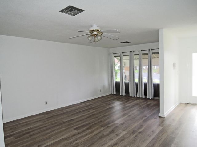 322 Colony Lane C, Fort Pierce, FL 34982
