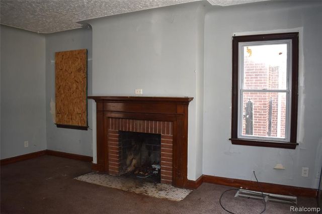 9729 Lakepointe Street, Detroit, MI 48224