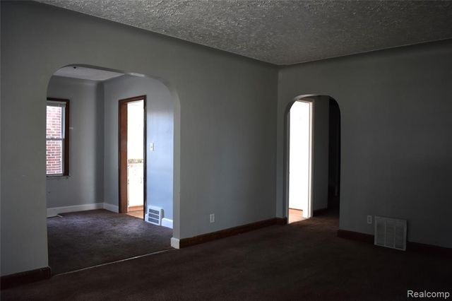 9729 Lakepointe Street, Detroit, MI 48224