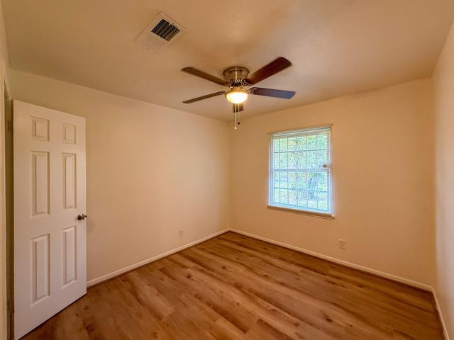 4235 Dacca Drive, Houston, TX 77047