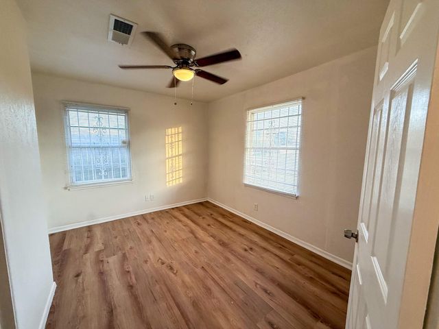 4235 Dacca Drive, Houston, TX 77047