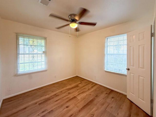 4235 Dacca Drive, Houston, TX 77047