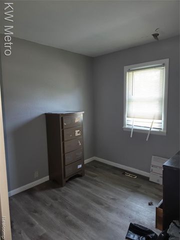 3096 Devonshire Street, Flint, MI 48504