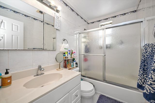 68-57 Cloverdale Boulevard 109, Bayside, NY 11364