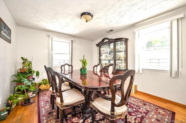 68-57 Cloverdale Boulevard 109, Bayside, NY 11364