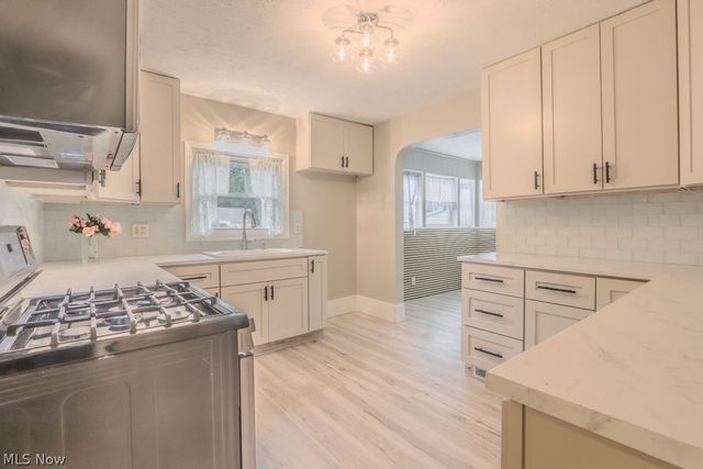 41796 Adelbert Street, Elyria, OH 44035