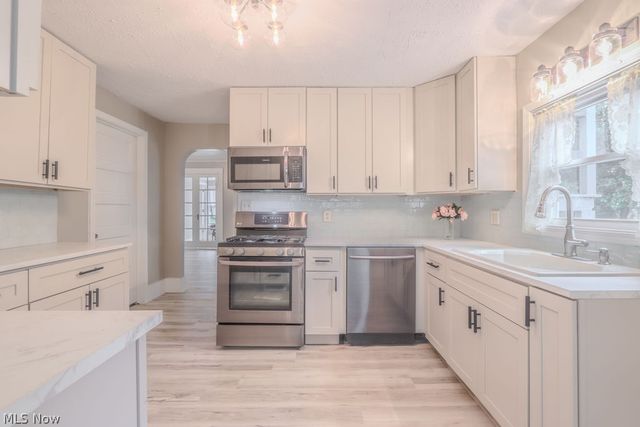 41796 Adelbert Street, Elyria, OH 44035