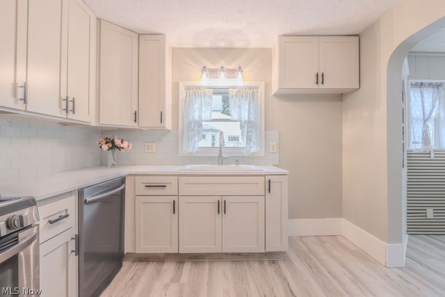 41796 Adelbert Street, Elyria, OH 44035