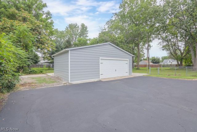 41796 Adelbert Street, Elyria, OH 44035