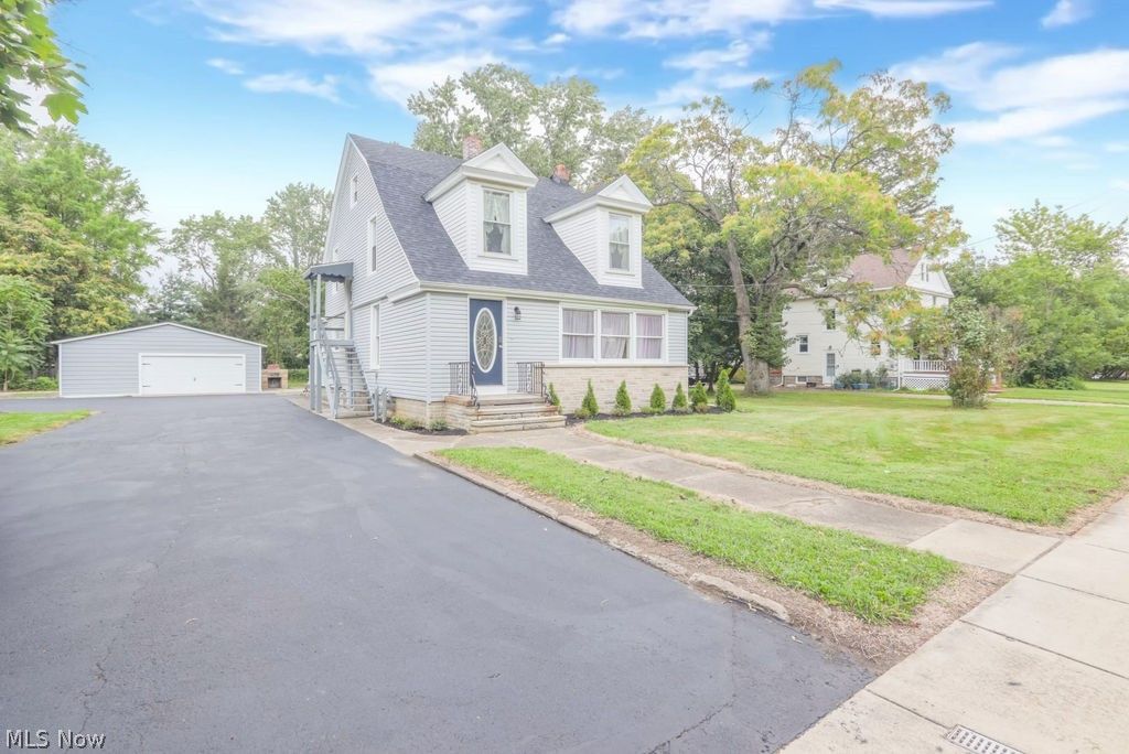 41796 Adelbert Street, Elyria, OH 44035