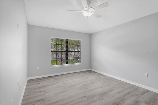 16505 KINGLETRIDGE AVENUE, Lithia, FL 33547