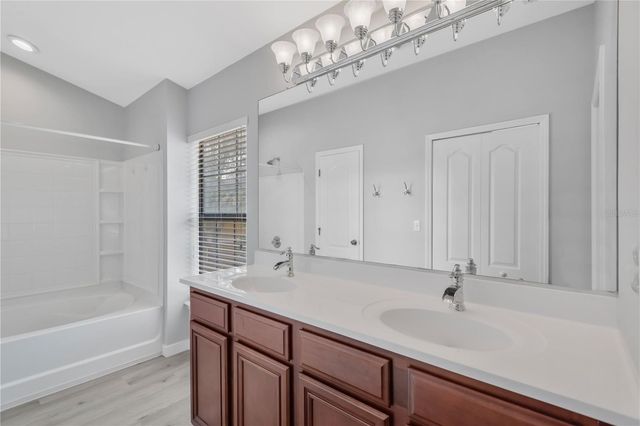 16505 KINGLETRIDGE AVENUE, Lithia, FL 33547