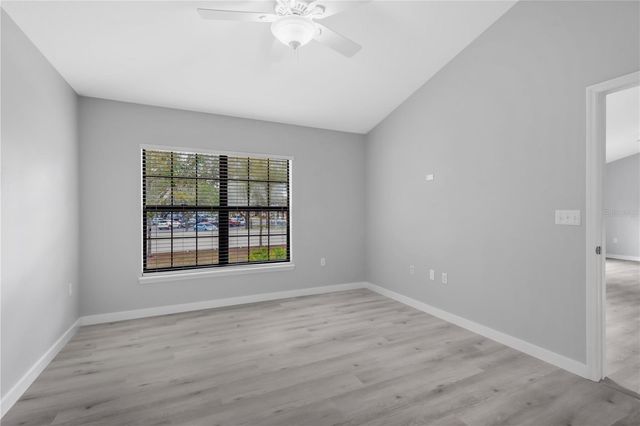 16505 KINGLETRIDGE AVENUE, Lithia, FL 33547