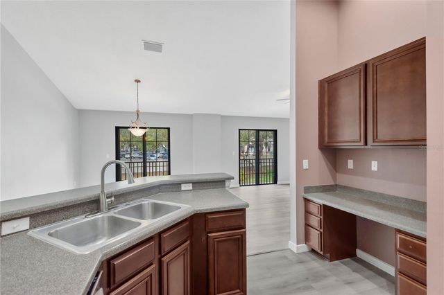 16505 KINGLETRIDGE AVENUE, Lithia, FL 33547