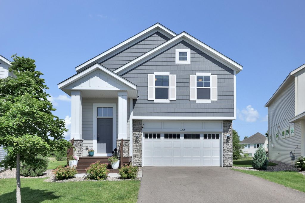 6764 101st Street S, Cottage Grove, MN 55016