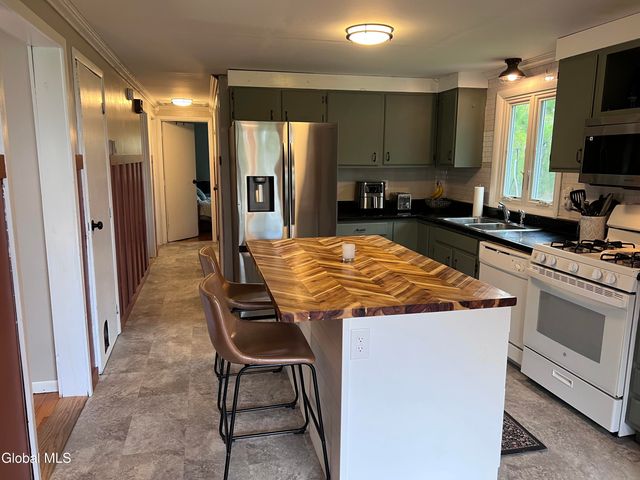 205 Deepkill Road, Brunswick, NY 12182