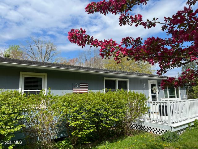205 Deepkill Road, Brunswick, NY 12182