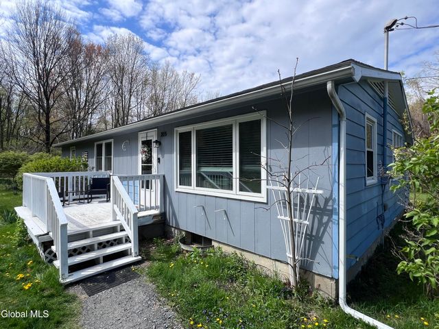 205 Deepkill Road, Brunswick, NY 12182