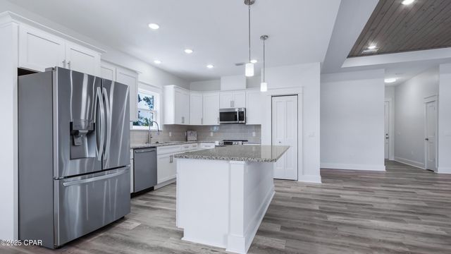 1113 New Hampshire Avenue, Lynn Haven, FL 32444