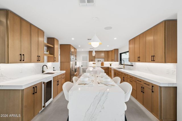 7501 N 21ST Place, Phoenix, AZ 85020