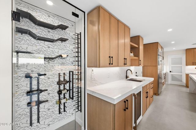 7501 N 21ST Place, Phoenix, AZ 85020