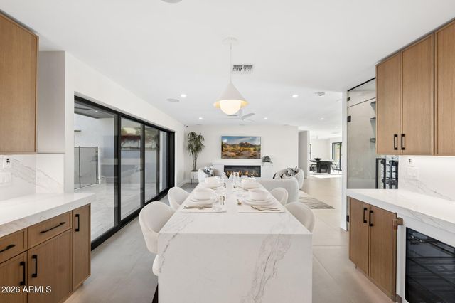 7501 N 21ST Place, Phoenix, AZ 85020