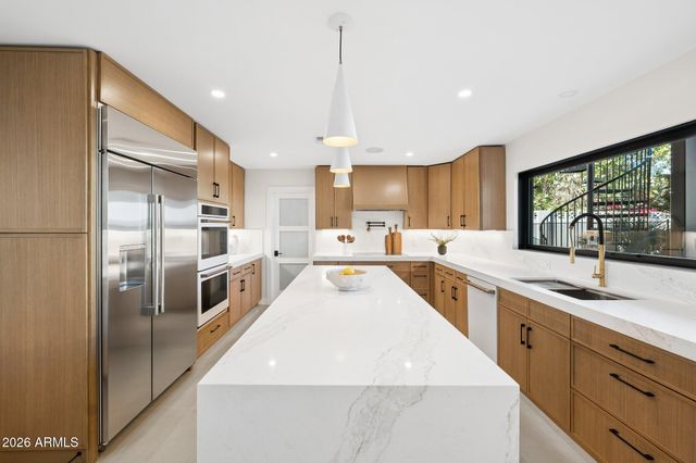 7501 N 21ST Place, Phoenix, AZ 85020