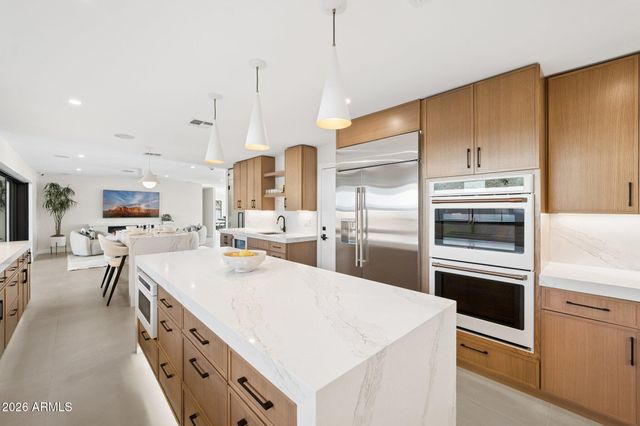 7501 N 21ST Place, Phoenix, AZ 85020