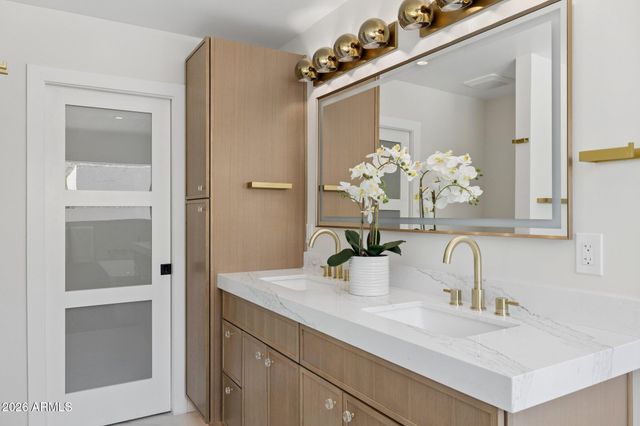 7501 N 21ST Place, Phoenix, AZ 85020