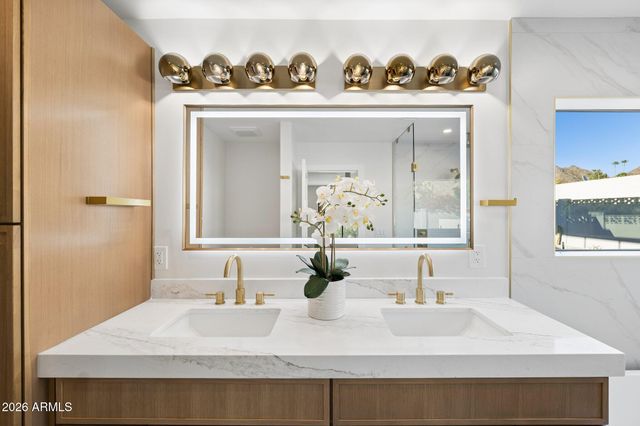 7501 N 21ST Place, Phoenix, AZ 85020