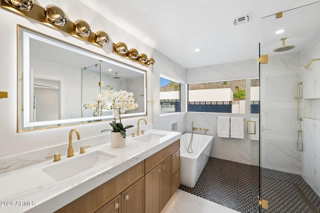 7501 N 21ST Place, Phoenix, AZ 85020