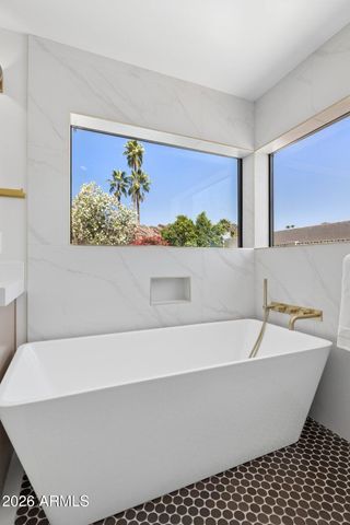 7501 N 21ST Place, Phoenix, AZ 85020