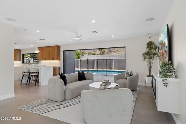 7501 N 21ST Place, Phoenix, AZ 85020