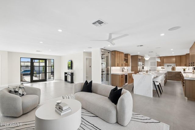 7501 N 21ST Place, Phoenix, AZ 85020