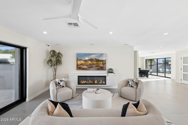 7501 N 21ST Place, Phoenix, AZ 85020