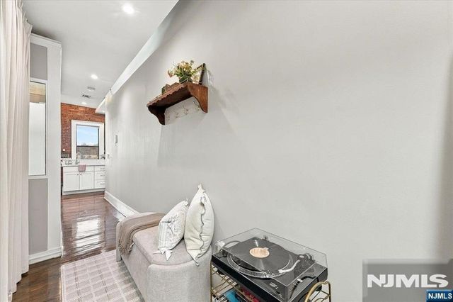 929 Garden Street 5L, Hoboken, NJ 07030