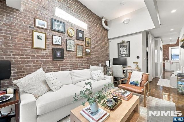 929 Garden Street 5L, Hoboken, NJ 07030