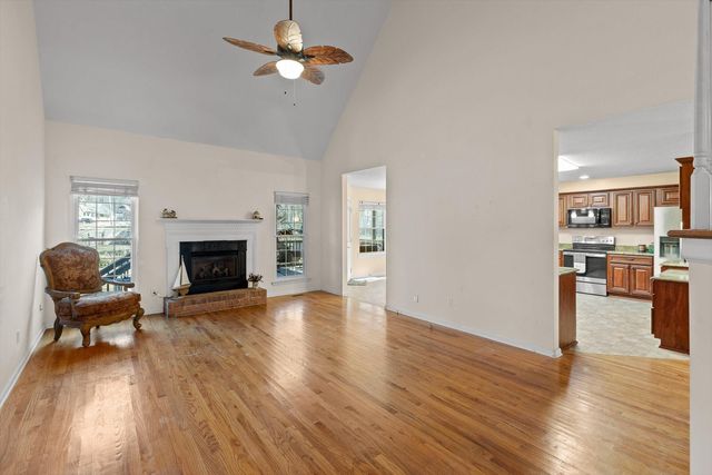8302 Grinder Creek Place, Chattanooga, TN 37421