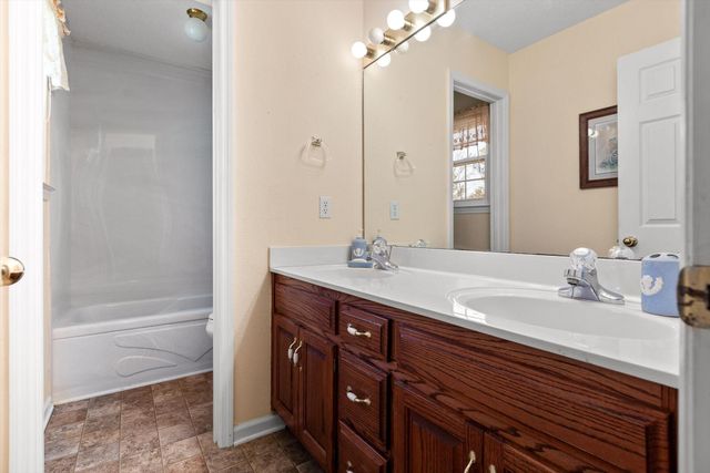 8302 Grinder Creek Place, Chattanooga, TN 37421