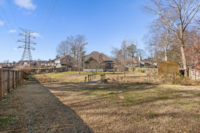 8302 Grinder Creek Place, Chattanooga, TN 37421