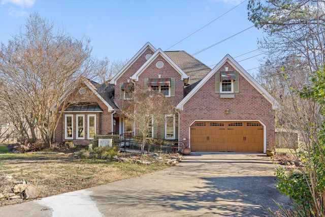 8302 Grinder Creek Place, Chattanooga, TN 37421