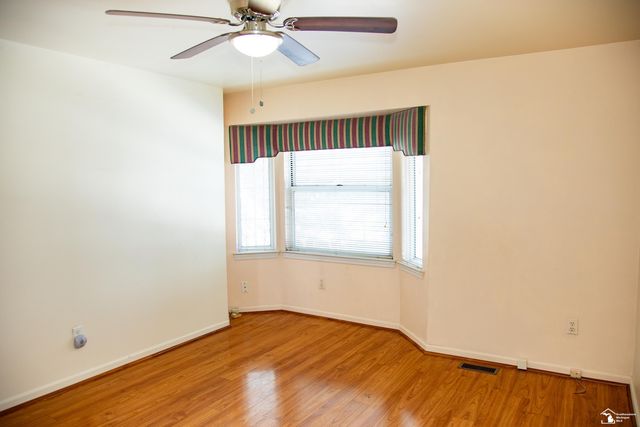 18641 Hilltop Lane, Riverview, MI 48193